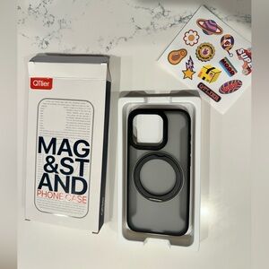 Black Mag&stand iPhone 15 pro case, new